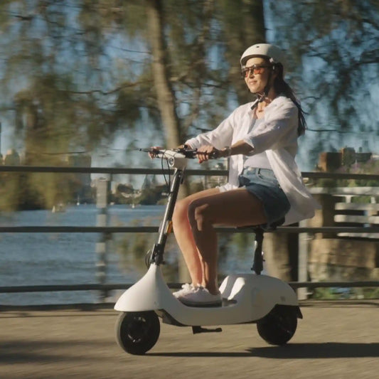 OKAI Ceetle Pro EA10C Seated Electric Scooter