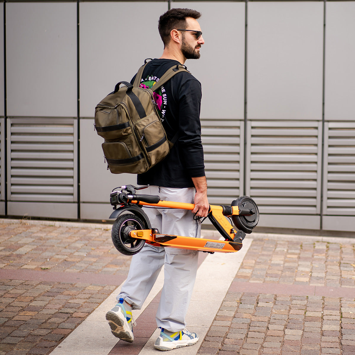 USCOOTERS/ETWOW 2025 GT SPORT with upgraded 48v Samsung battery weighing only 30lbs.